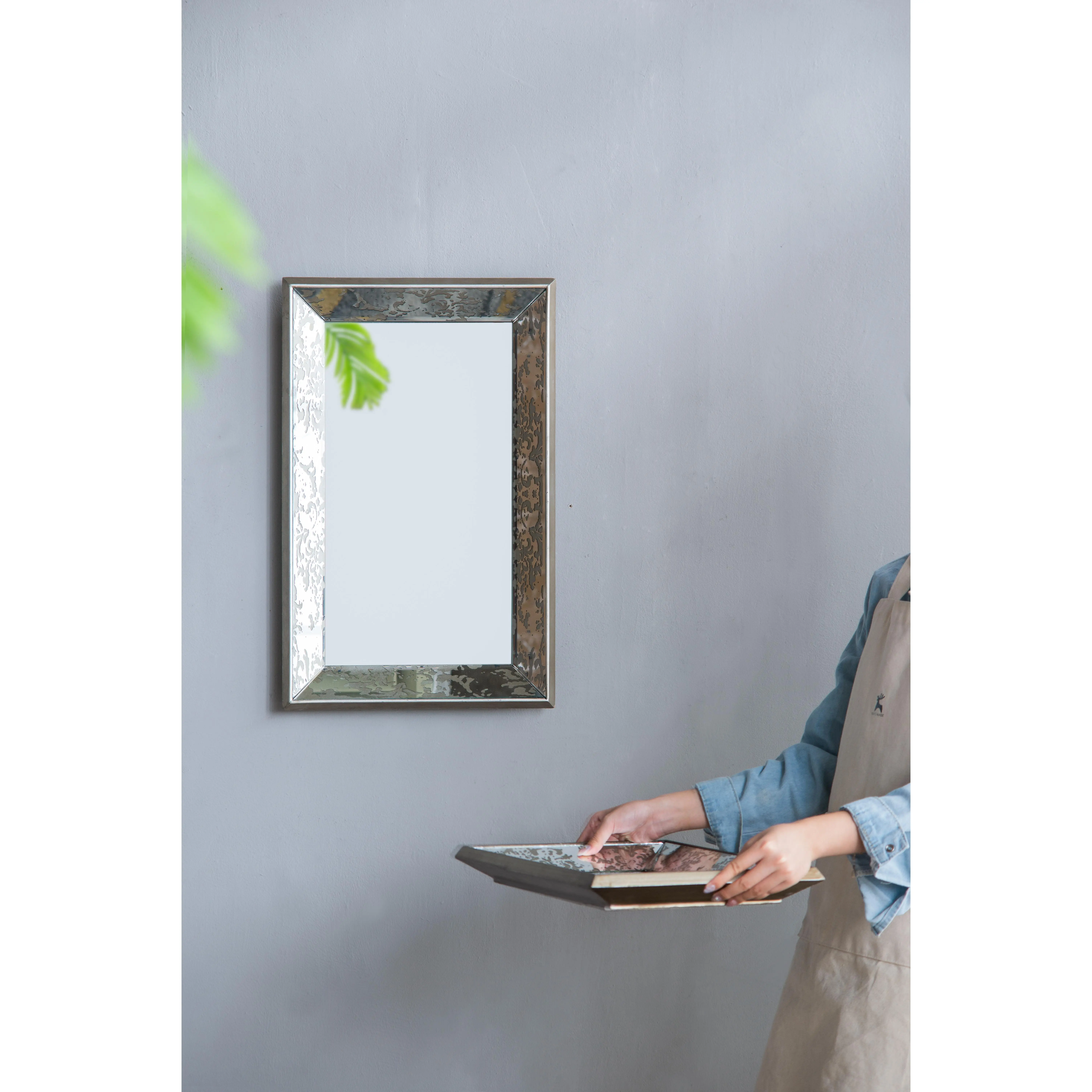 YYDS 20" x 12" Antique Silver Rectangle Mirror with Floral Accents, Mirrored Display Tray, Hanging Wall Mirror
