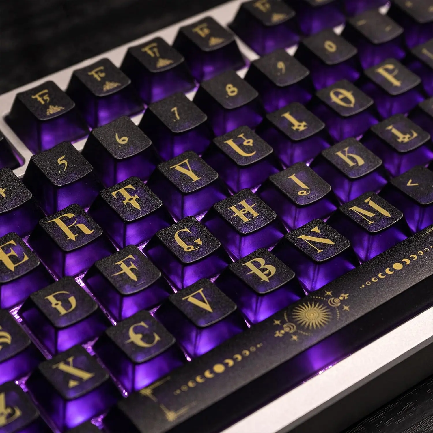 Clear Keycaps, Fog Translucent Keycap, Cherry Profile Backlit Keyboard Keycaps Set, Custom Shine Through Key Cap for 60% 65% 75%  MX Switches Mechanical Gaming Keyboards(155 , Magic)