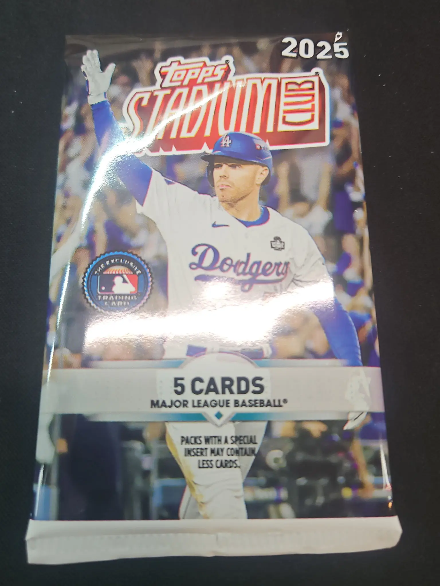 Topps 2025 Stadium Club Major League Baseball 5 Cards Pack with Special Insert