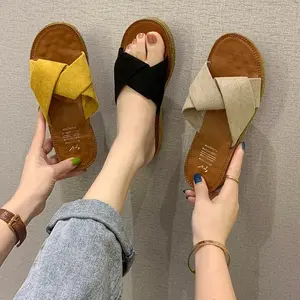Summer women's sandals for outdoor wear 2026 new model, flat cross-strap suede slippers for women