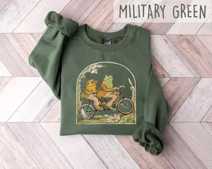 Frog And Toad Sweatshirt, Classic Book Sweatshirts, Cottagecore Aesthetic Shirt, Book Lover Gift, Man I Love Frog Tee, Graphic tee