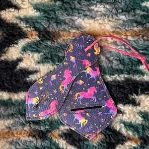 Unicorn cinch and latigo keepers