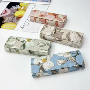 Premium Portable Eyeglasses Case, Anti-pressure Magnetic Sunglasses Storage Box, High-grade Magnetic Closure Glasses Case for Myopia & Sunglasses Daily Carry