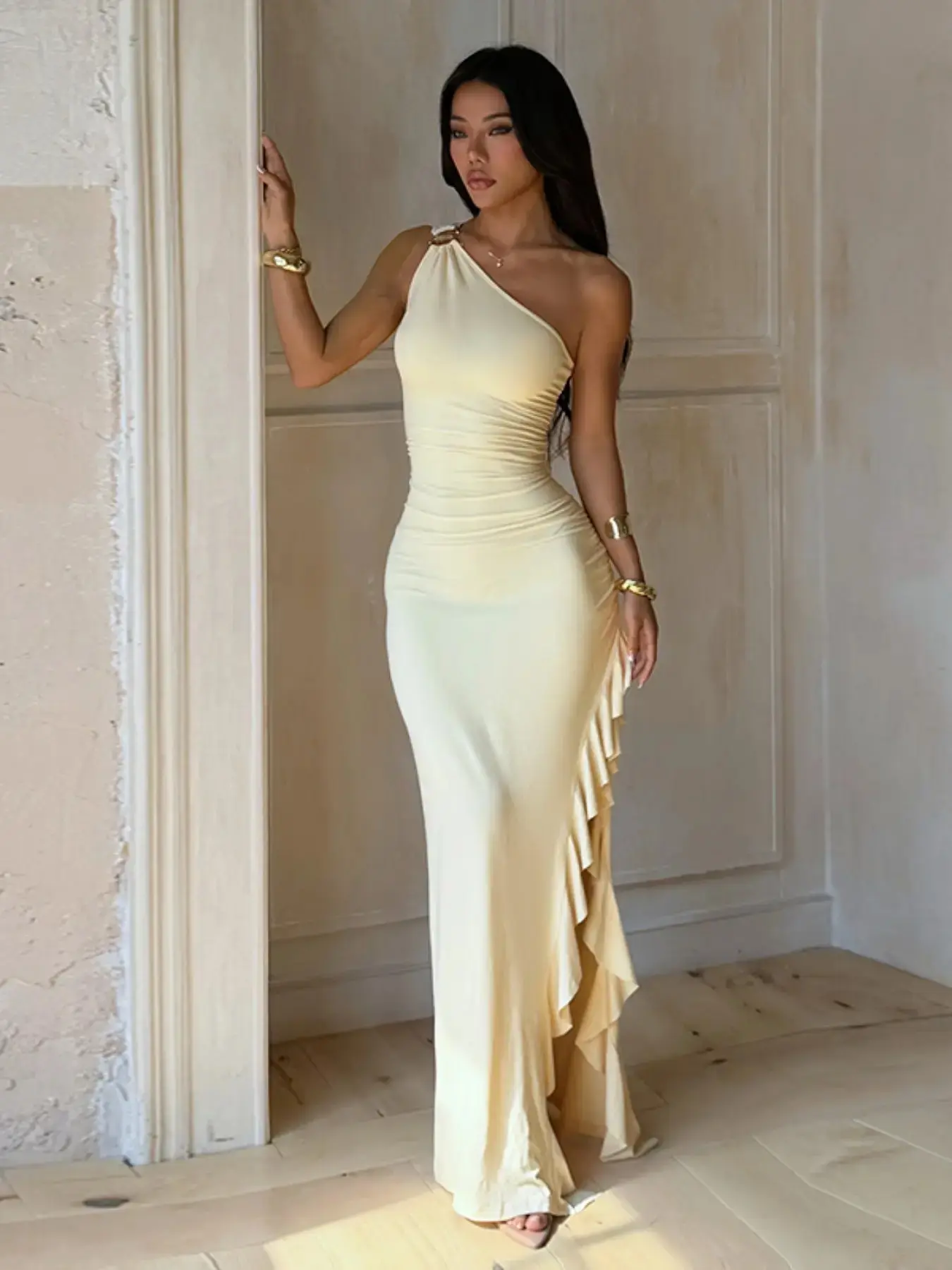 Elegant Asymmetrical Shoulder Pleated Split Dress, Chic Evening Gown with Unique Design, Perfect for Special Occasions & Parties, Evening Glam Gown