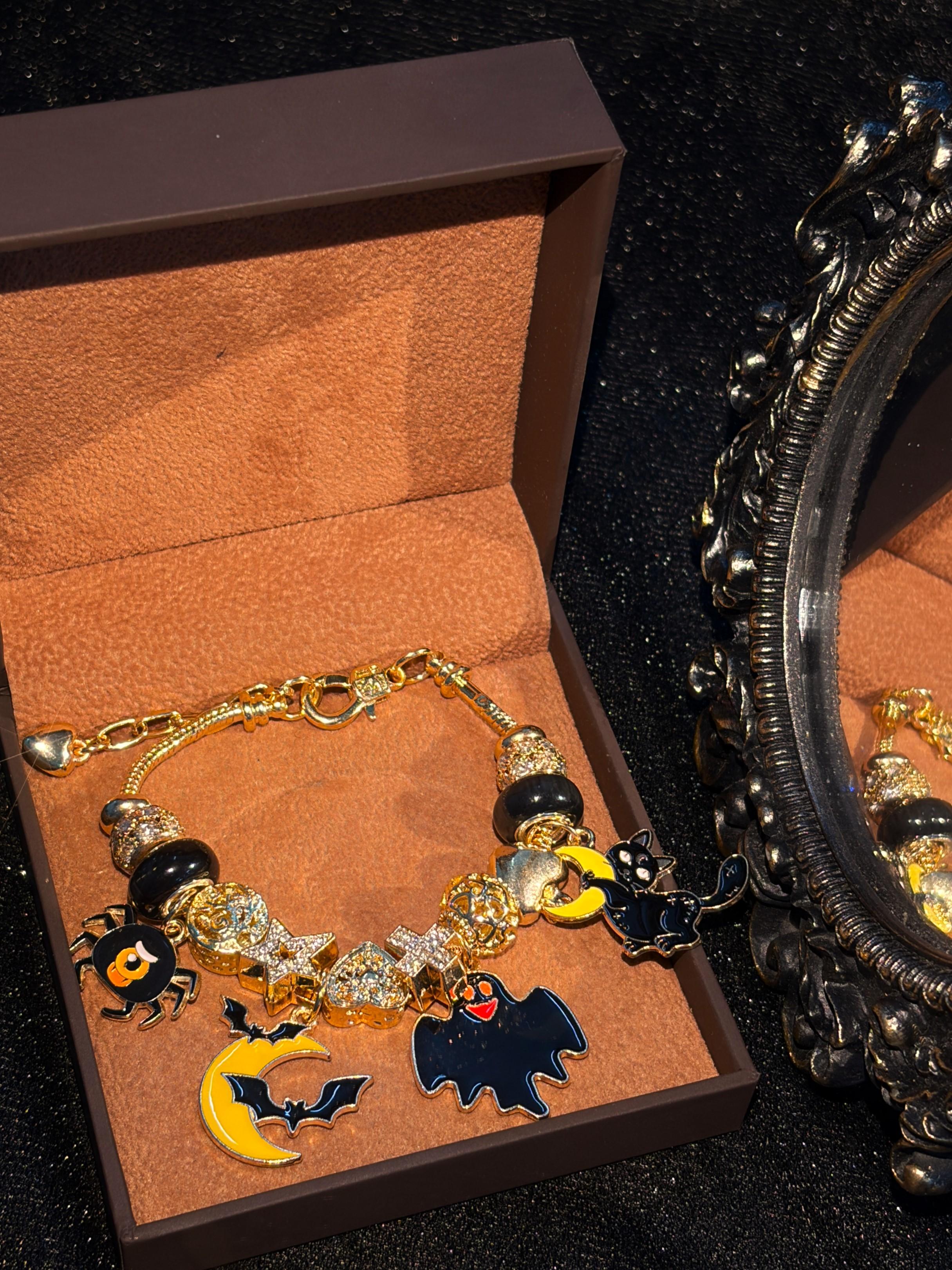 Gold Tone Halloween Beaded Charm Bracelet、Spider、Ghost、Bat Moon、Black Cat Charms Bracelet、Enamel Pendant Bracelet、Holiday Party Layered Fashion Jewelry for Women Girls Gold Tone Halloween Beaded Charm Bracelet、Spider、Ghost、Bat Moon、Black Cat Charms Bracelet、Enamel Pendant Bracelet、Holiday Party Layered Fashion Jewelry for Women Girls