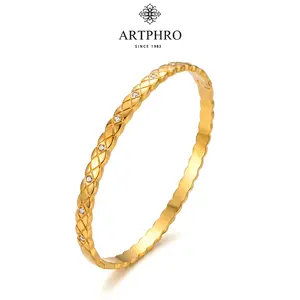 ARTPHRO Textured Stainless Steel Bangle for Women – Elegant Woven Pattern Bracelet, Stylish Everyday Accessory