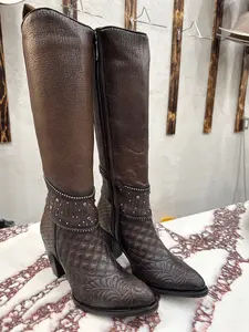WOMENS BROWN STUDDED BOOTS - CUADRA