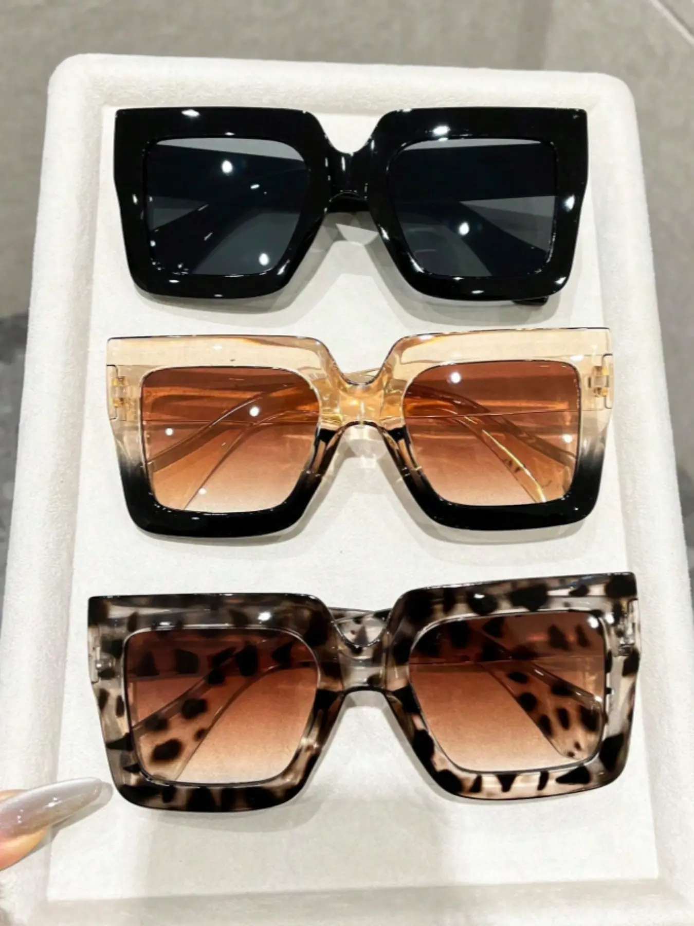 Unisex Fashion Classic Retro Style Glasses, Leopard Pattern Plastic Frame, All Seasons Casual Wear Accessories, Trendy Square Sunglasses, Leopard Print Sunglasses, Fashion Eyewear, Trending Glasses