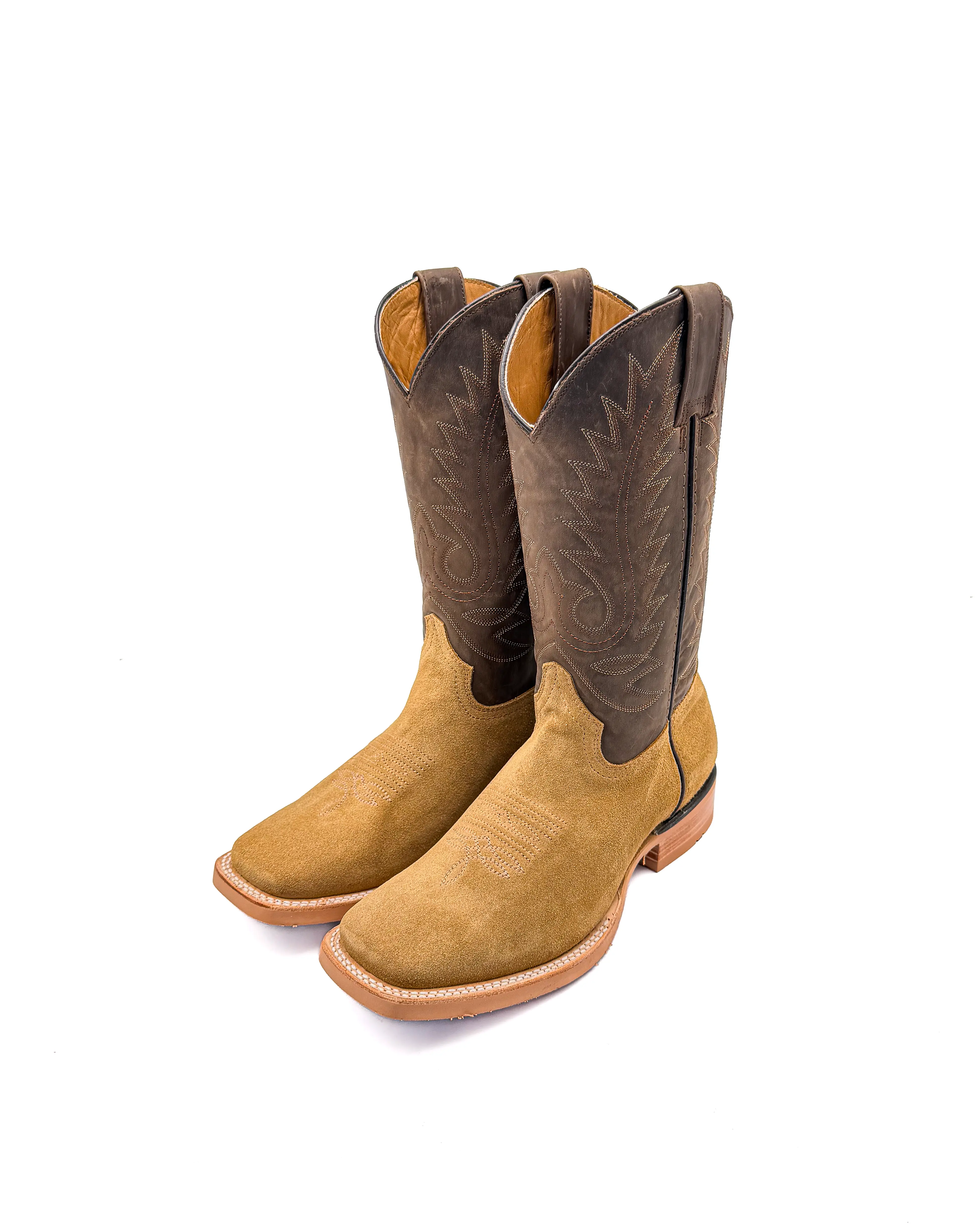 Cowboy Boot in Light Brown Rough Out Rubber Sole