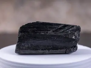 Black Tourmaline Raw Crystal Stone - Healing Crystals and Stones for Meditation, Reiki and Chakra Decor - Spiritual Gifts for Women, Men - Reiki Supplies and Protection Crystals