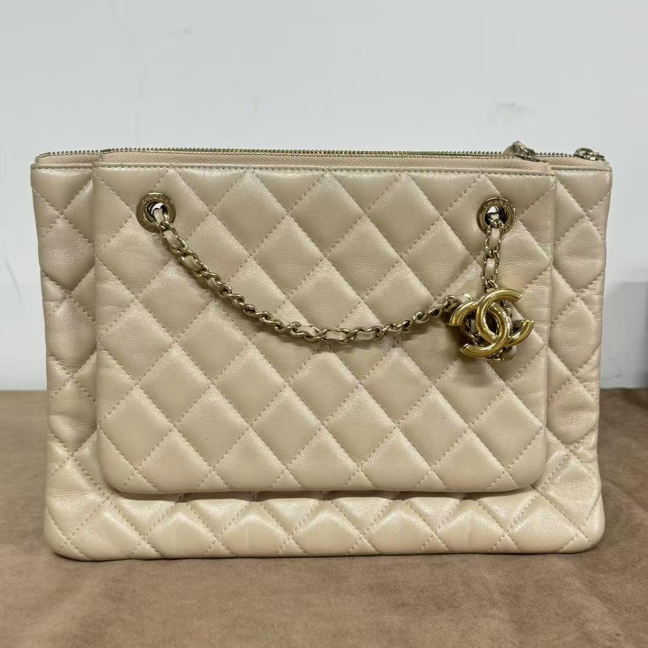 Pre-owned CHANEL CC Drawstring Double Zip Crossbody Pouch Quilted Lambskin|18696720