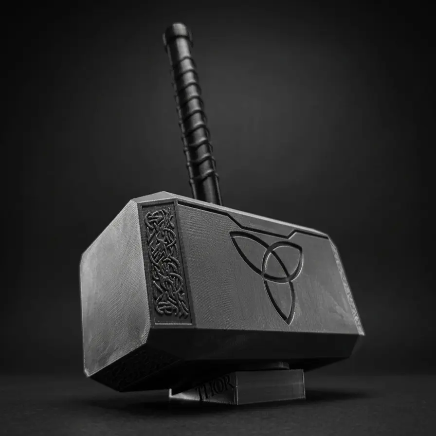 Worn Hammer Replica: 3D Printed & Hand-Painted Cosplay Prop With Display Stand