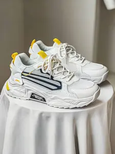 Men's Beige-Black-Orange Iridescent Chunky Sneakers, Cool Street Style, Mesh Combination + Iridescent Decor + Platform Design, Eye-Catching Style, Comfortable Fit , Ideal for Daily Commuting & Trendy Wear Scenarios