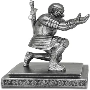 Knight Design Pen Holder, 1 Count Medieval Soldier Pencil Stand, Desk Organizer, Fancy Cool Office Home Tabletop Decor for Men Father Husband