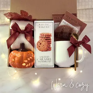 Cozy Hygge Gift Box, Unique Holidays Gift for Parents, Thanksgiving Gift for Best Friend, Long Distance Gift, Gift for Girlfriend, Fall Gift