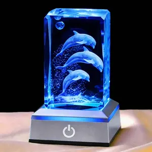 3D Crystal Ball Dolphin Gift, suitable for women and men, laser-engraved dolphin decorative glass figurine, room decoration item, birthday and Christmas gift, couple souvenir, Mother's Day, Valentine's Day