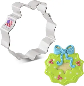 Christmas Wreath Cookie Cutter 3 1/2"