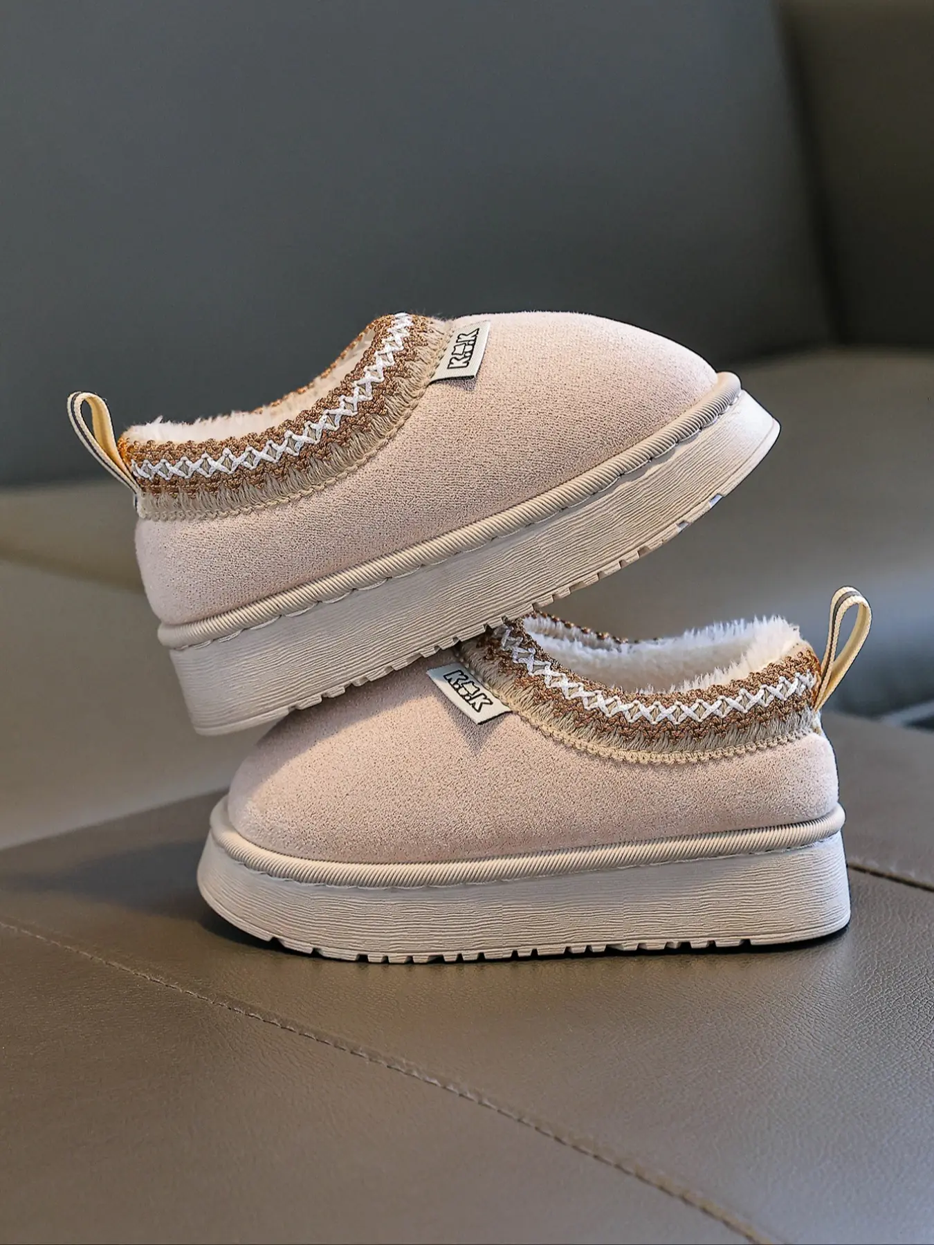 Home Shoes Autumn Winter New Simple Casual Indoor Daily Comfortable Platform Low Top Shoes, Kids Footwear for Boys & Girls, Low Top Chunky