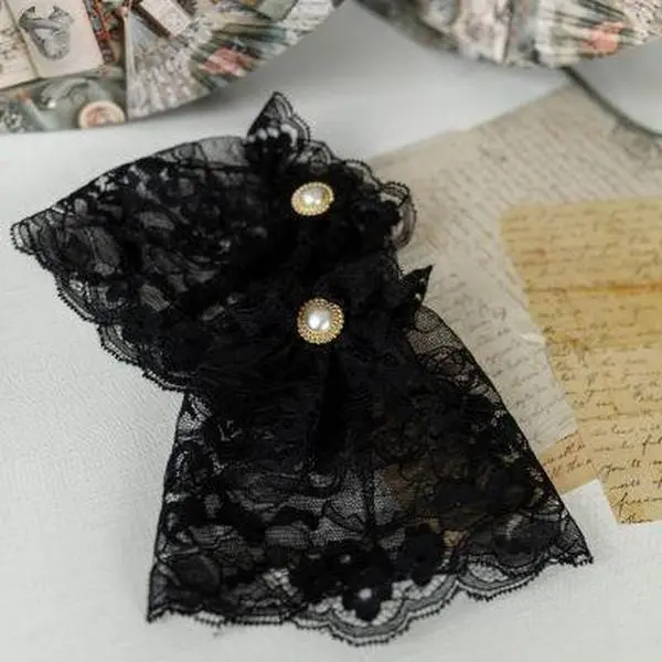 16th Century Black Pearls Hand Cuffs