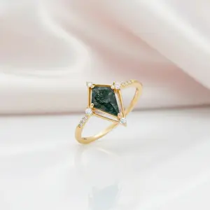 Vintage Option Kite Cut Natural Moss Agate Engagement Ring