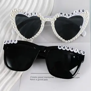 2pcs Heart-Shaped Classic Bride and Groom Glasses Set - Artificial Design, Perfect for Black & White Wedding Party Accessories, Bridal Shower Gifts, Couple Photo Props, Romantic Event Essentials