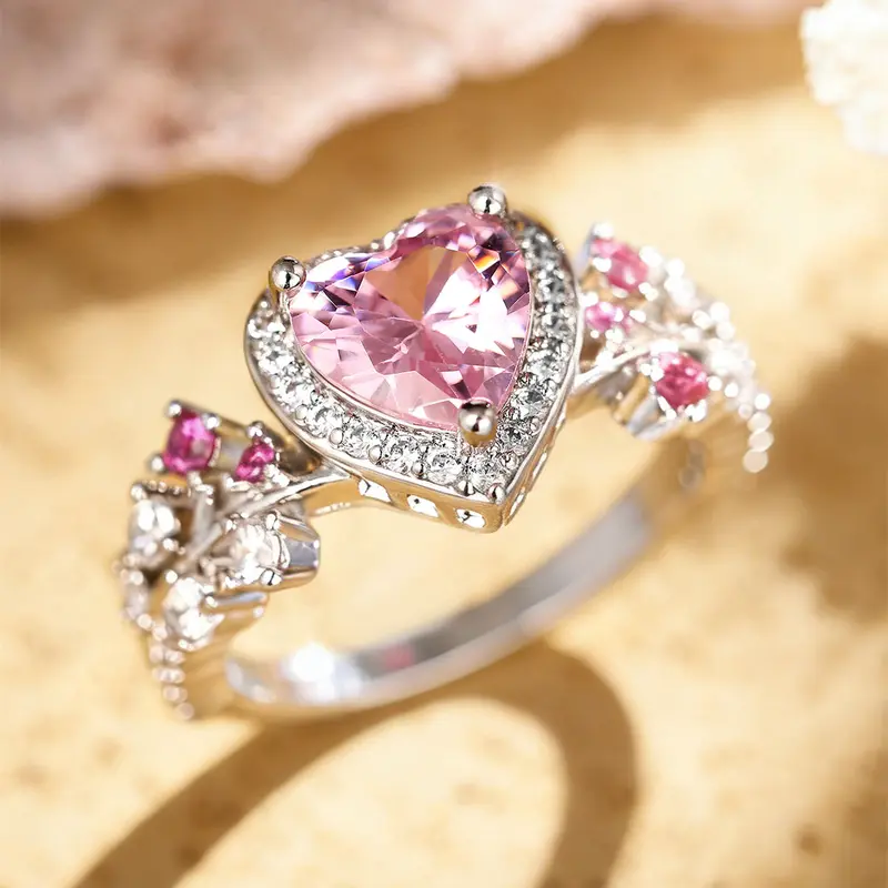 1 PC Romantic Heart Sparkly Cubic Zirconia Ring Solitaire Heart Shaped Engagement Ring For Women For Valentine's Day Gift Wedding Engagement Anniversary Party Jewelry Artificial Zircon Ring