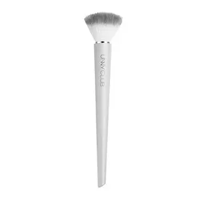 UNNY Fan Blush Brush for Powder, Cream & Liquid Blush, Ultra Soft Dense Synthetic Bristles, Seamless Blending Makeup Brush for Natural Cheek Color, Contour & Highlighter, Beginner Friendly