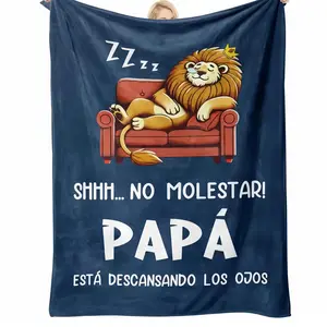 Gift for PAPA Spanish Theme Lion Print Blanket Suitable for Father - Soft Flannel Bedspread with Lion Pattern, Machine Washable - Gift for Father's Day, Birthday, or Room Decoration - Spanish Lion Design