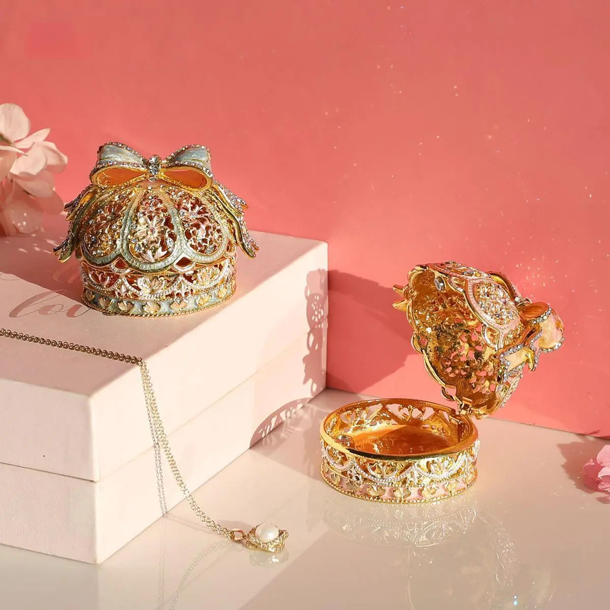 Elegant Crown & Bow Jewelry Box, Enamel Alloy Trinket Organiser for Women, Decorative Keepsake Gift for Wedding, Birthday, or Home Decor
