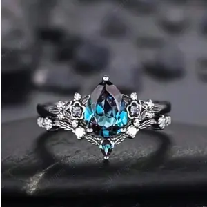 Gothic Black Gold Alexander Pear Shape Engagement Rings 2 Pieces, Suitable for Daily Wear, Engagement, Wedding, Couple Jewelry Accessories