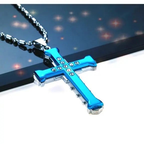 Blue Knight gives bamboo chains as gifts