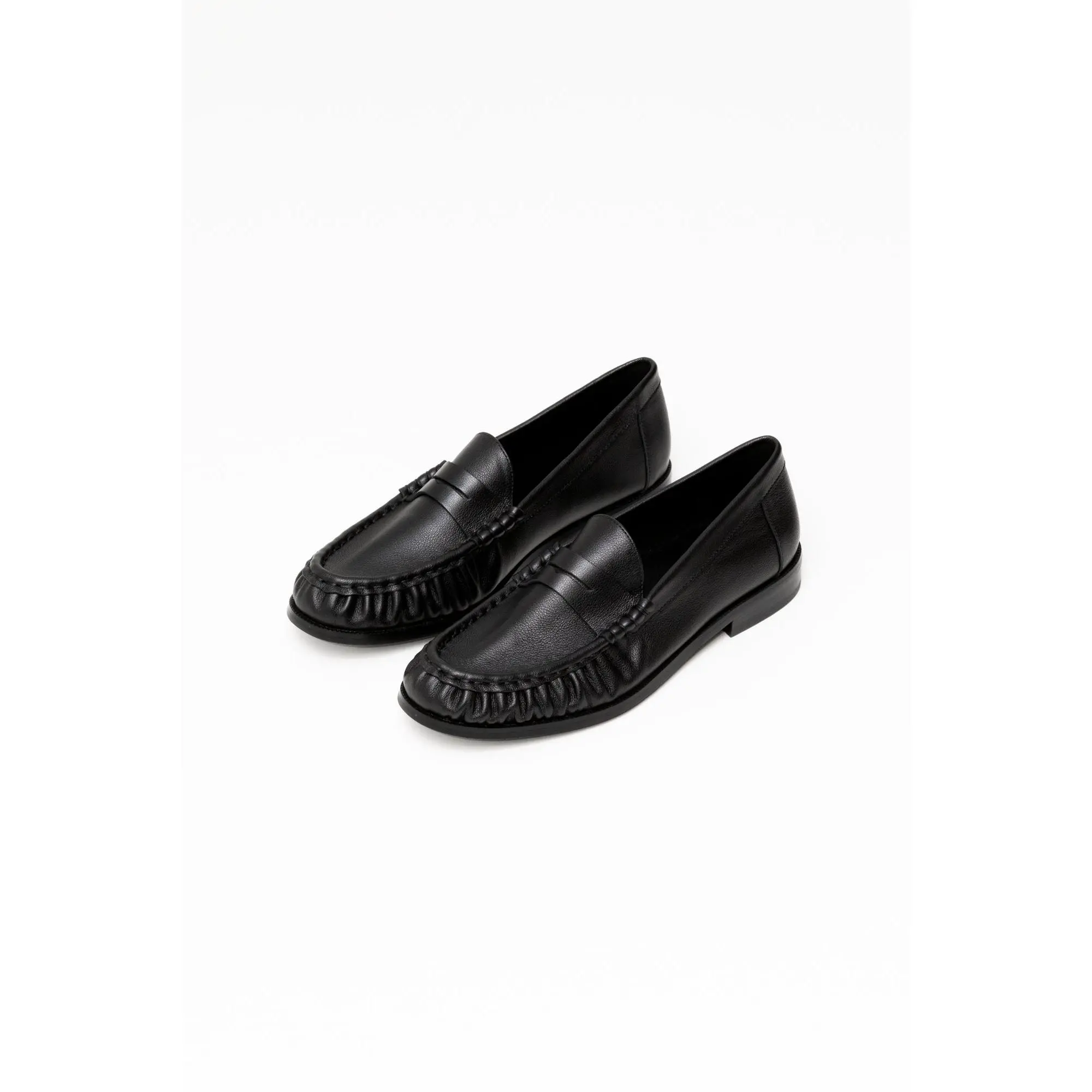 Hugh (Matte leather)