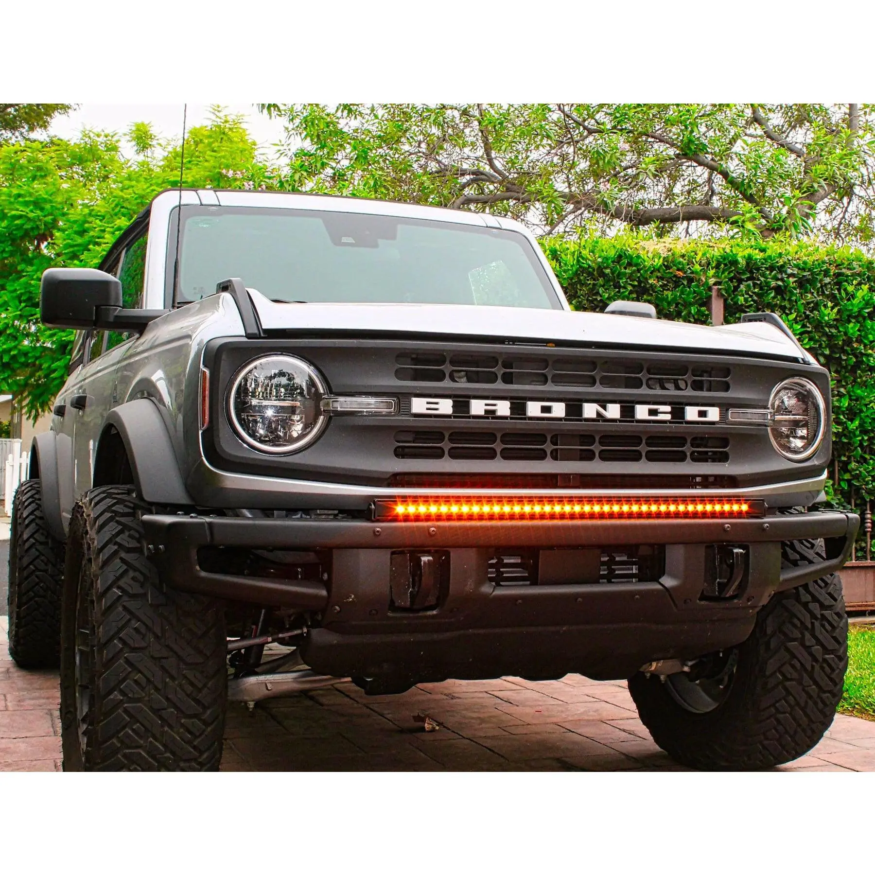 M&R Automotive 2021+ Ford Bronco Modular Bumper 40in Light Bar - Slim
