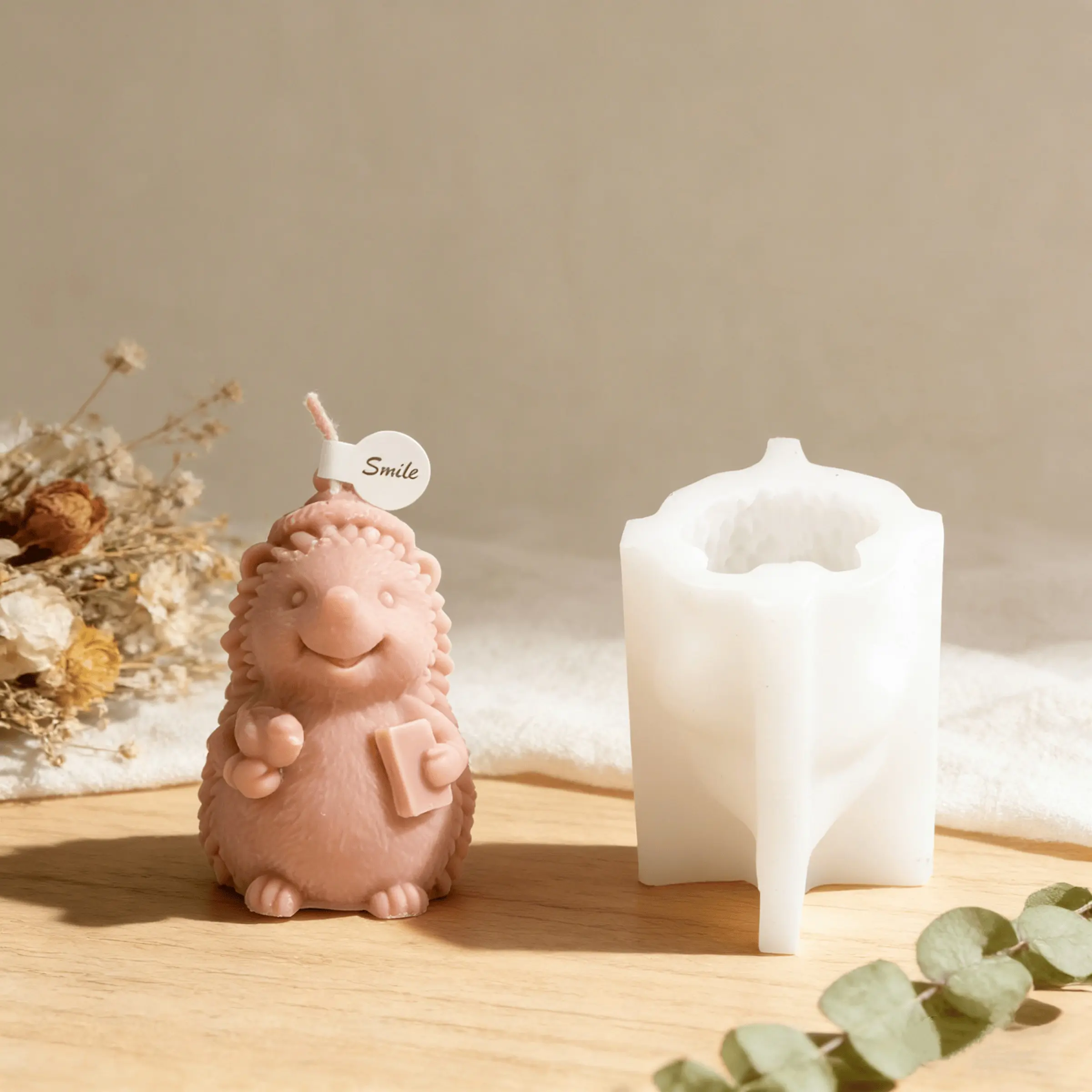 Cute 3D Hedgehog Silicone Candle Mold Cherry & Bird Design Hedgehog Mold for DIY Aromatherapy Candle, Soap, Resin Craft Casting Reusable Home Decor Animal Lover Gift