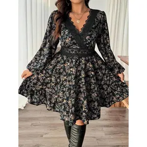 Plus Size Women’s Floral Lace Patchwork V-Neck Dress, Casual Slim-Fit Long-Sleeve Dress for Spring and Autumn, GARMENTARY