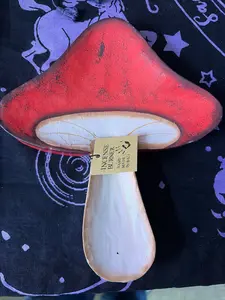 Mushroom incense holder