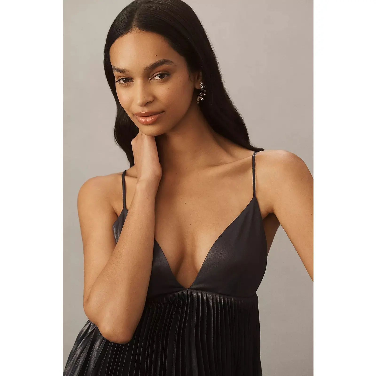 black midi party dress for women Norah Sleeveless Crepe Midi Dress / Black | MESHKI