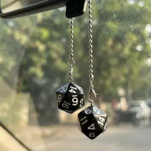 Fashionable Dice Car Rearview Mirror Pendant, Lucky Dice Decoration, Resin Dice Ornament, Car Accessory, Perfect Gift for Gamers