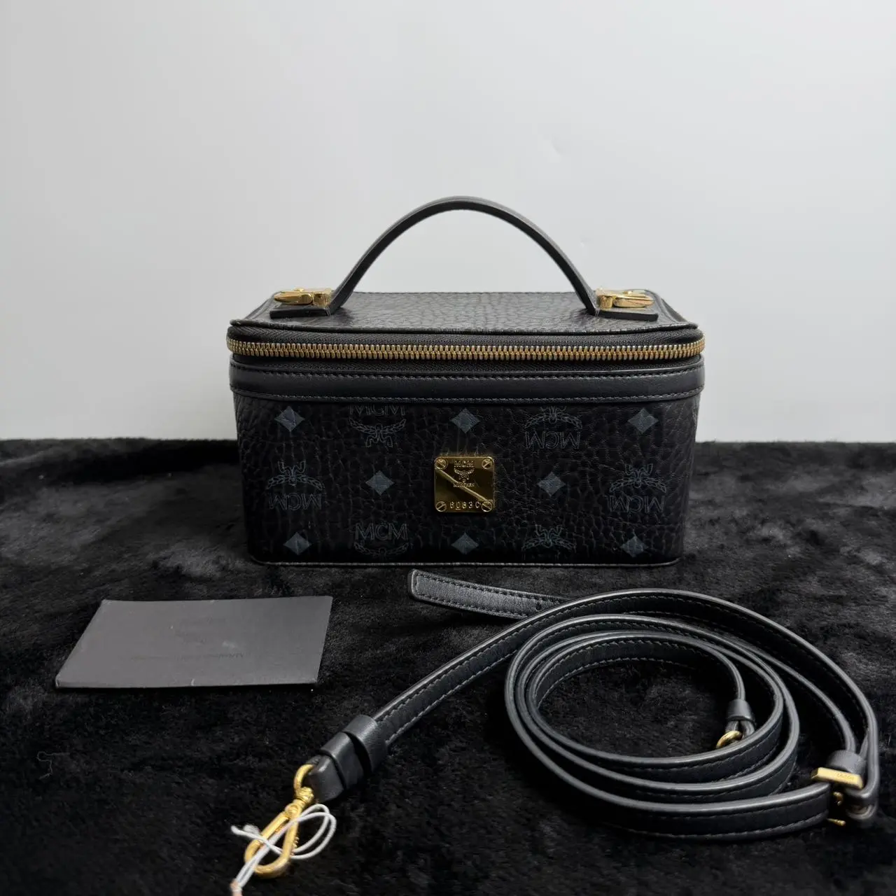 Pre-owned MCM Leather Shoulder Bag D0630746512