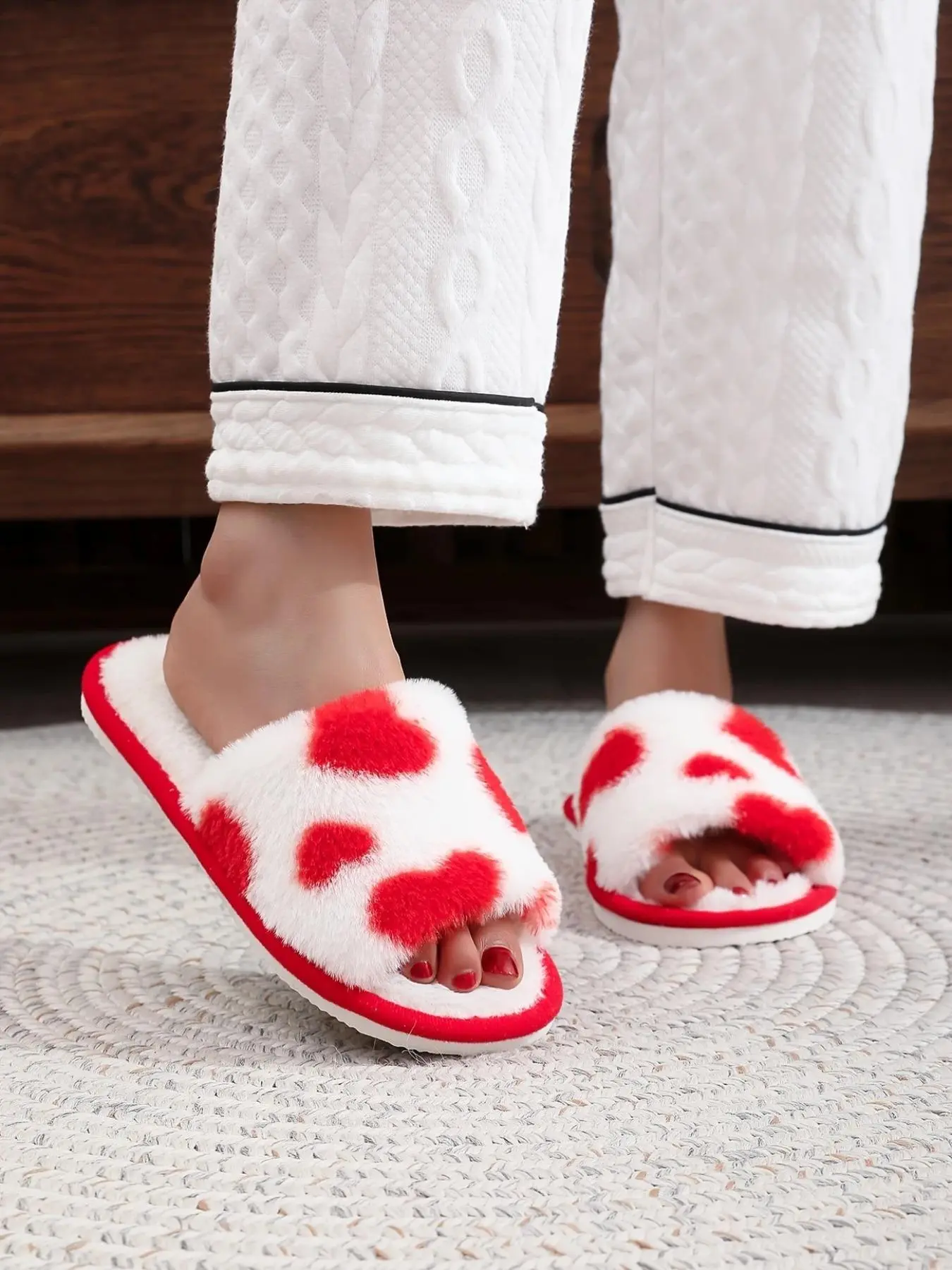 Women's Heart Print Open Toe Slippers, Casual Soft Comfortable Home Slippers, Fuzzy Warm Slippers, Fuzzy House Slippers, Warm Slippers for Indoor & Outdoor Use for All Seasons, Fuzzy House Shoes, Footwear
