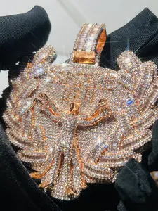 Custom Jesus Pendant VVS Ice Feeling Badge High-End Luxury Diamond Pendant Rose Gold Custom Symbol Pendant Hip-Hop Anniversary Gift