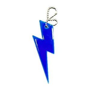 Reflective Keychain Lightning Shape, Safe Accessory for Kids & Adults, Ideal Gift for Boys & Girls, Durable Design for Daily Use