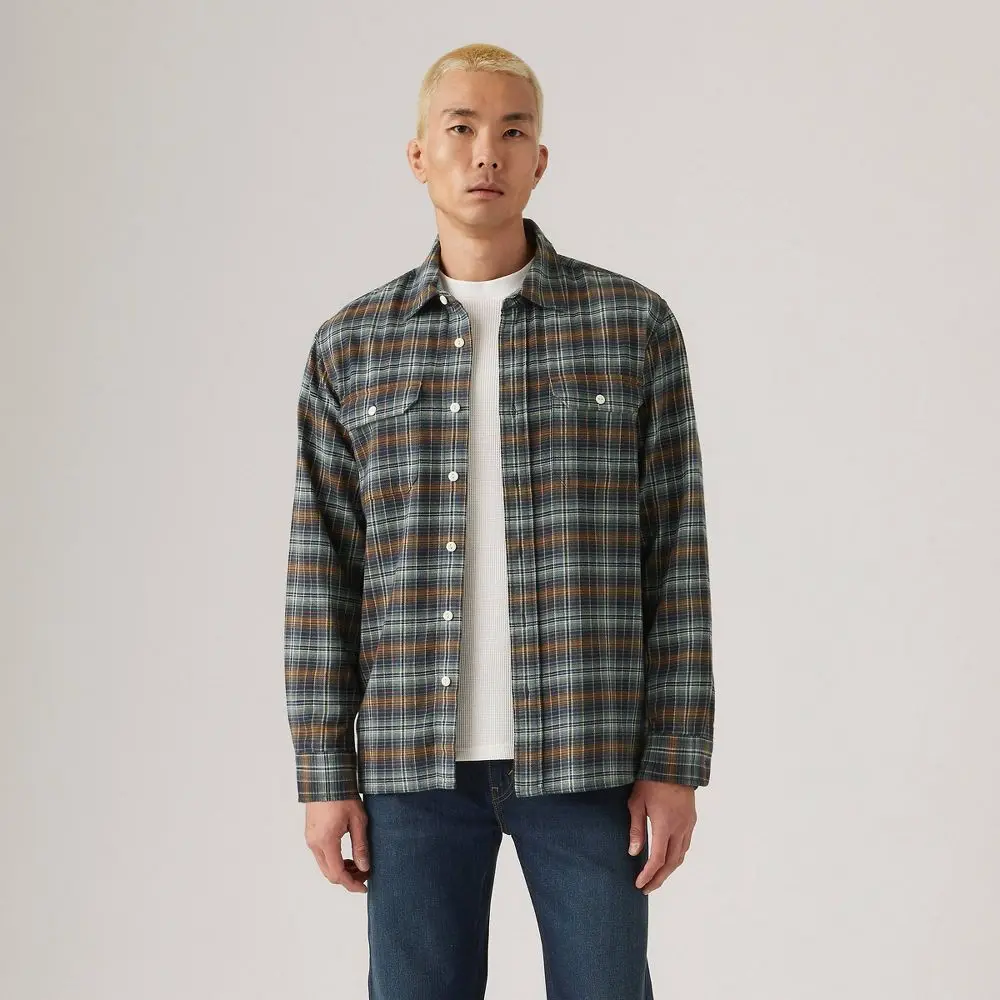 LEVI'S Men's Classic Worker Plaid Flannel Shirt, Casual Long Sleeve Button-Down Cotton Top with a Relaxed Fit