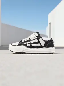 Street fashion brand classic retro sneakers Sports Shoes 2026 new men women same style couple breathable soft sole casual versatile student trendy casual shoes