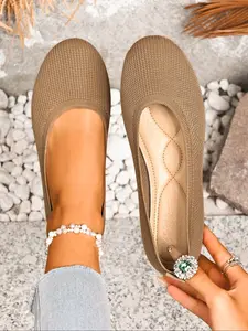 Breathable Woven Flat Loafers for Women, Lightweight and Comfortable Slip-on Design for Office and Casual Home Wear, Footwear, Slip on Flats