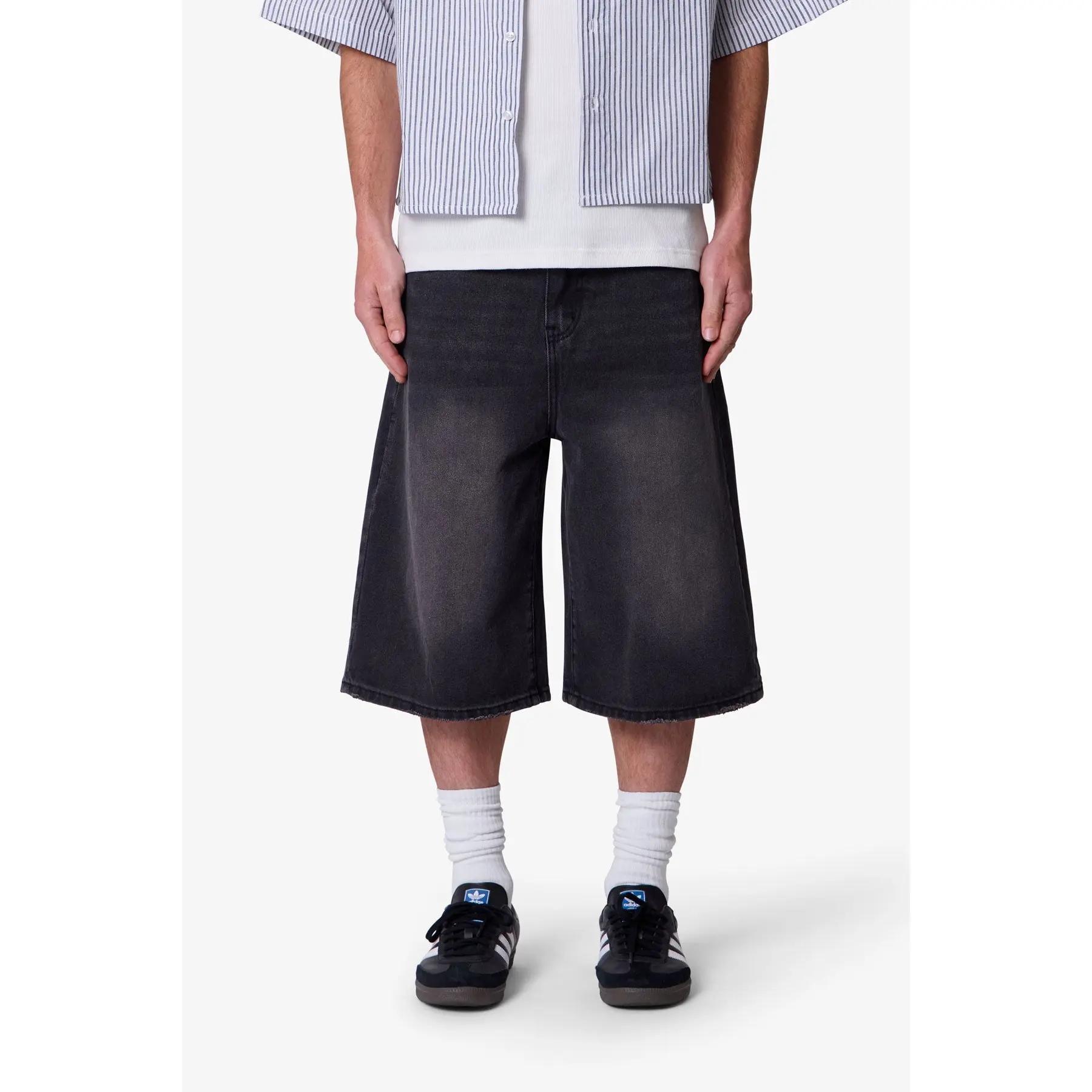 mnml Ultra Baggy Denim Shorts - Black