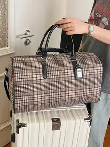 1 Pc Plaid Duffle Bag, Extra Spacious Durable Lightweight Travel Tote, Water Resistant Fabric Weekender Bag with Comfortable Handles, Unisex Carry On Bag for Gym, Vacation, Business Trip, Overnight Stays