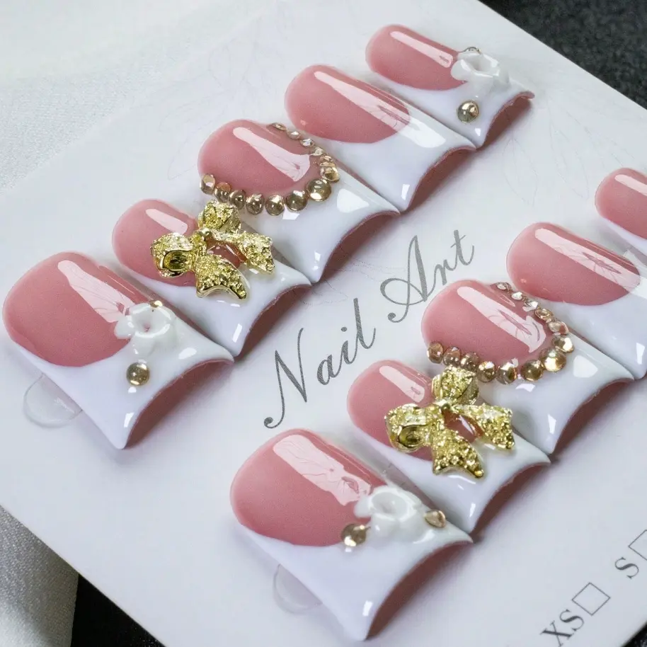 10pcs Y2K Style Short Duck Bill Press-On Nails, Decorative Nails, Red & White French Manicure False Nails With Gold Bow & Flower Decor, Gold Rhinestones, Nail Art Glitter, Nail Art Supplies For Daily Wear & Party, Great Gift For Women And Girls