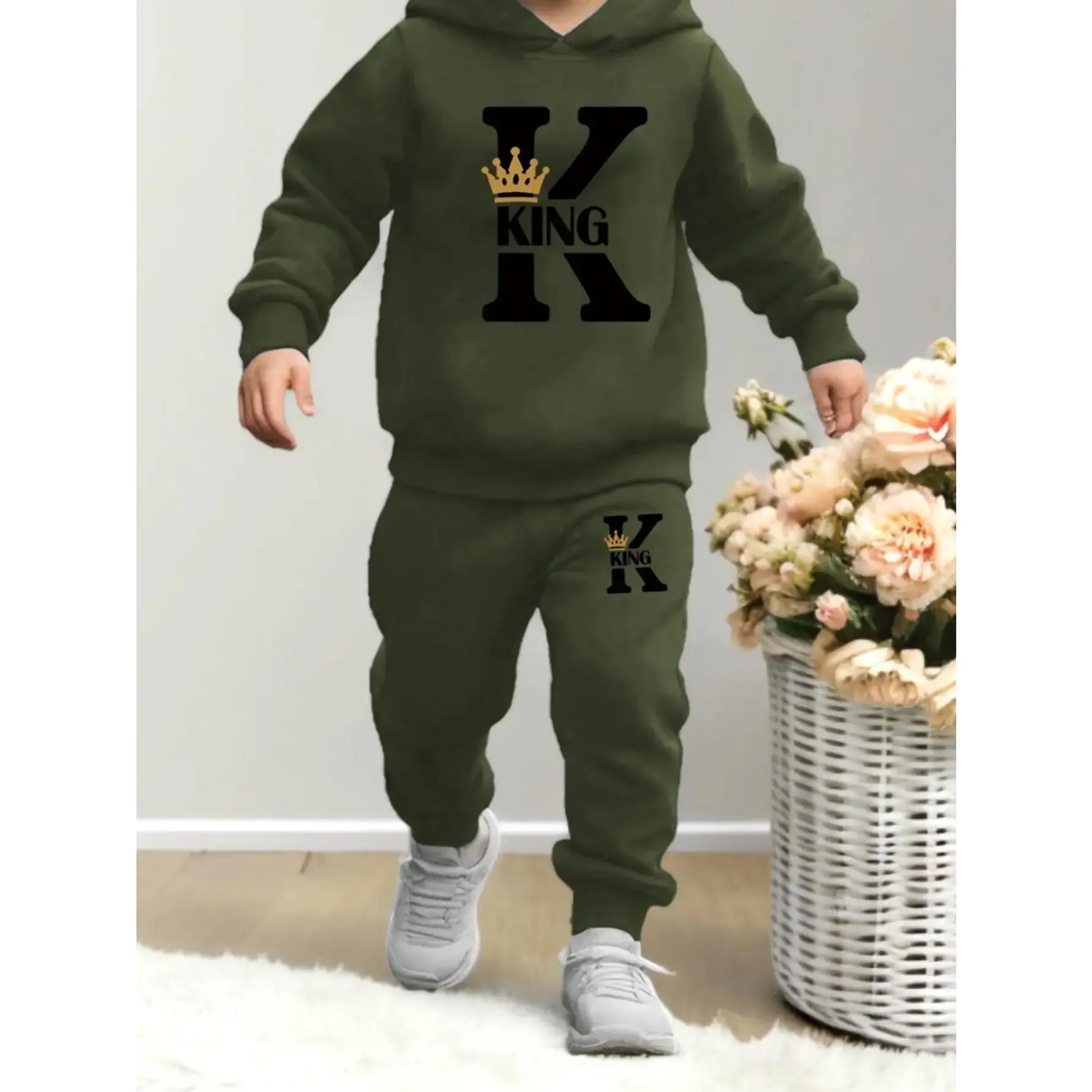 2pcs Boys' Casual Knitwear Set - Letter Print Hooded Sweatshirt and Joggers, Polyester, Regular Fit, Medium Stretch, Fall/Winter Collection, Stylish and Comfortable Outfit, Ideal Gift, Outdoor