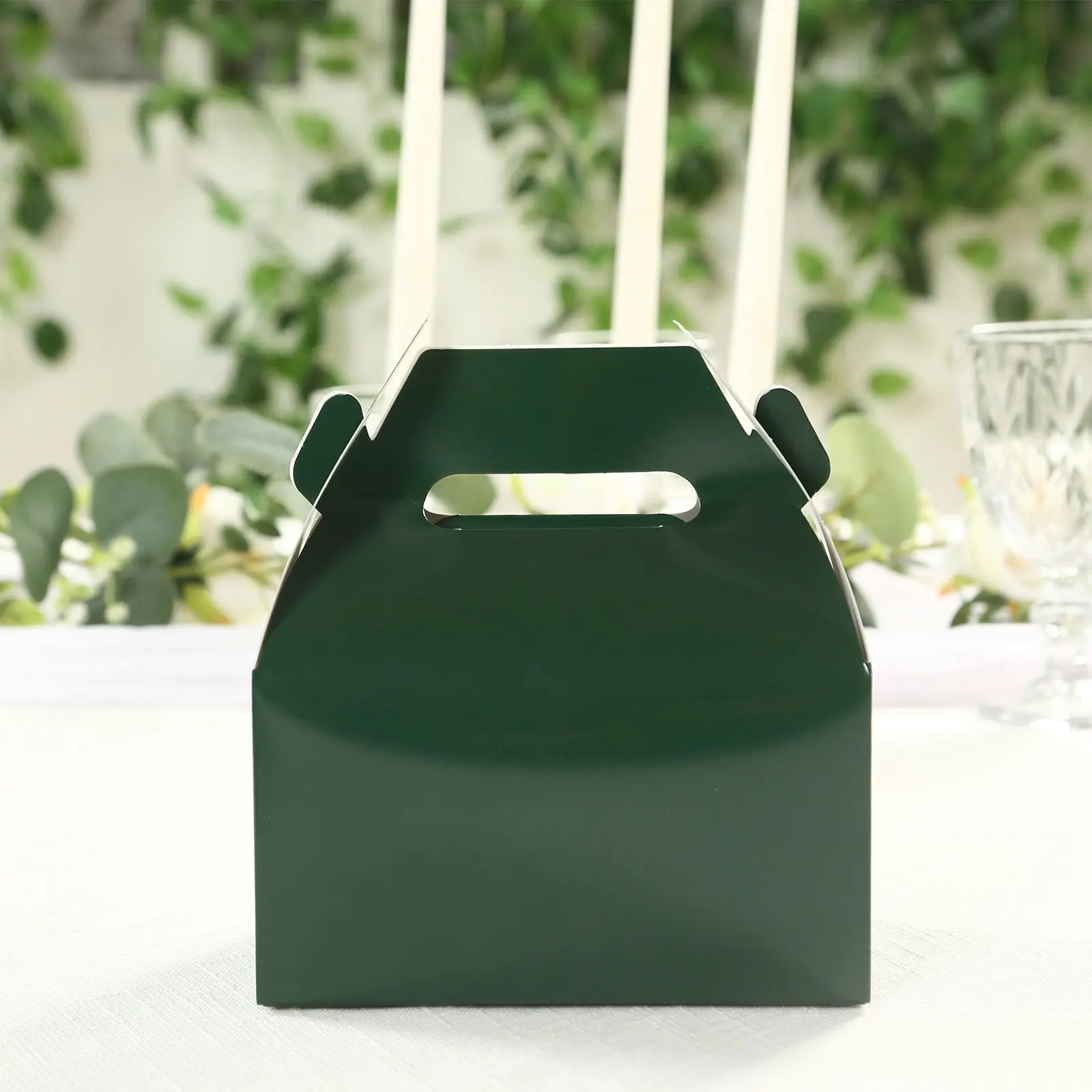 25-Pack Hunter Emerald Green Cardboard Gable Wrapping Boxes (6"x3.5"x7") - Party Favor Tote, Candy Treat Holder, Display Box for Birthday Surprise Gifts (Gifts & Wrapping, Office Stationery Supplies), Display Box Gifts & Wrapping